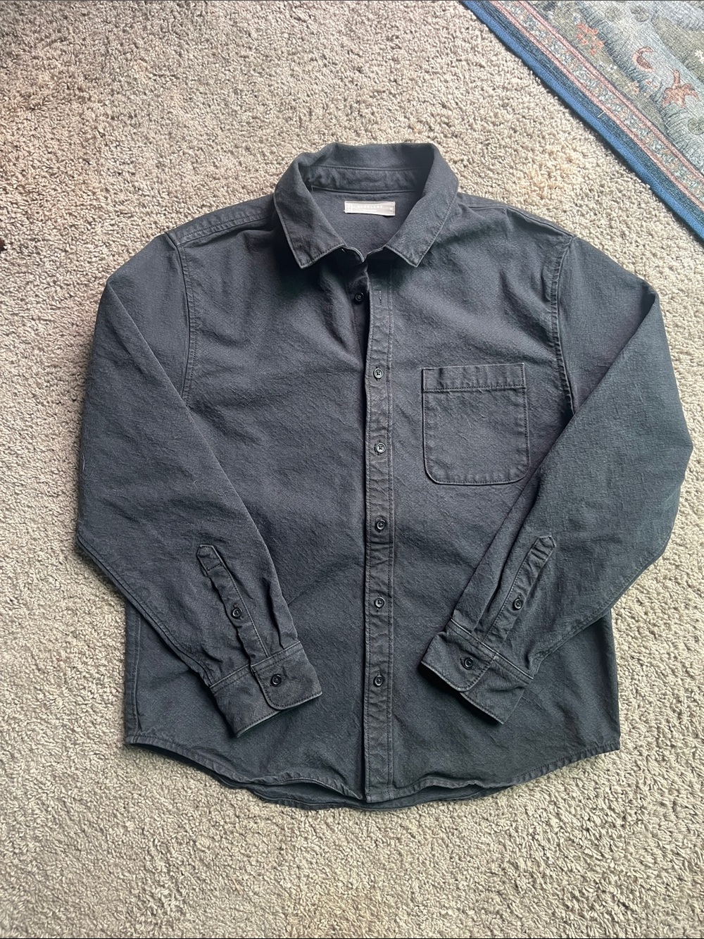 Everlane Men's Black Casual Button-Down Shirt